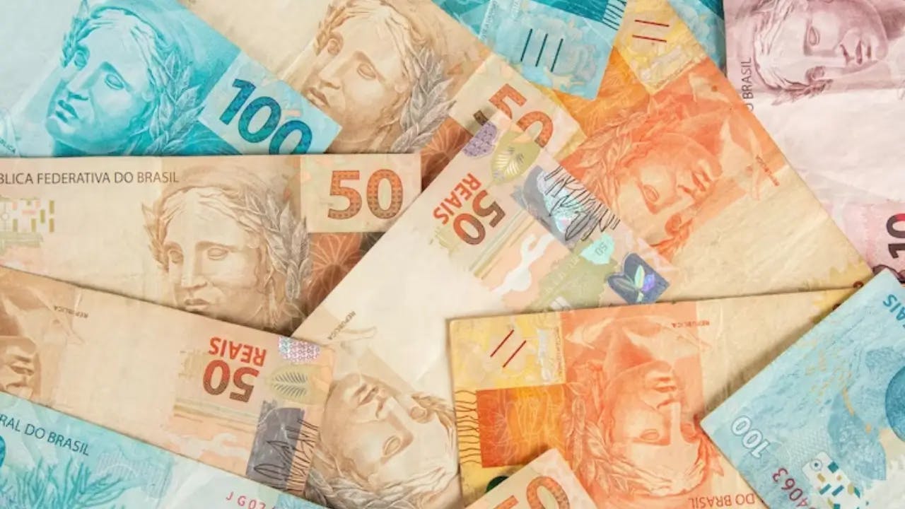 INSS destina R$ 110 bilhões para folha de abril e 13º salário: Uma injeção de ânimo na economia brasileira