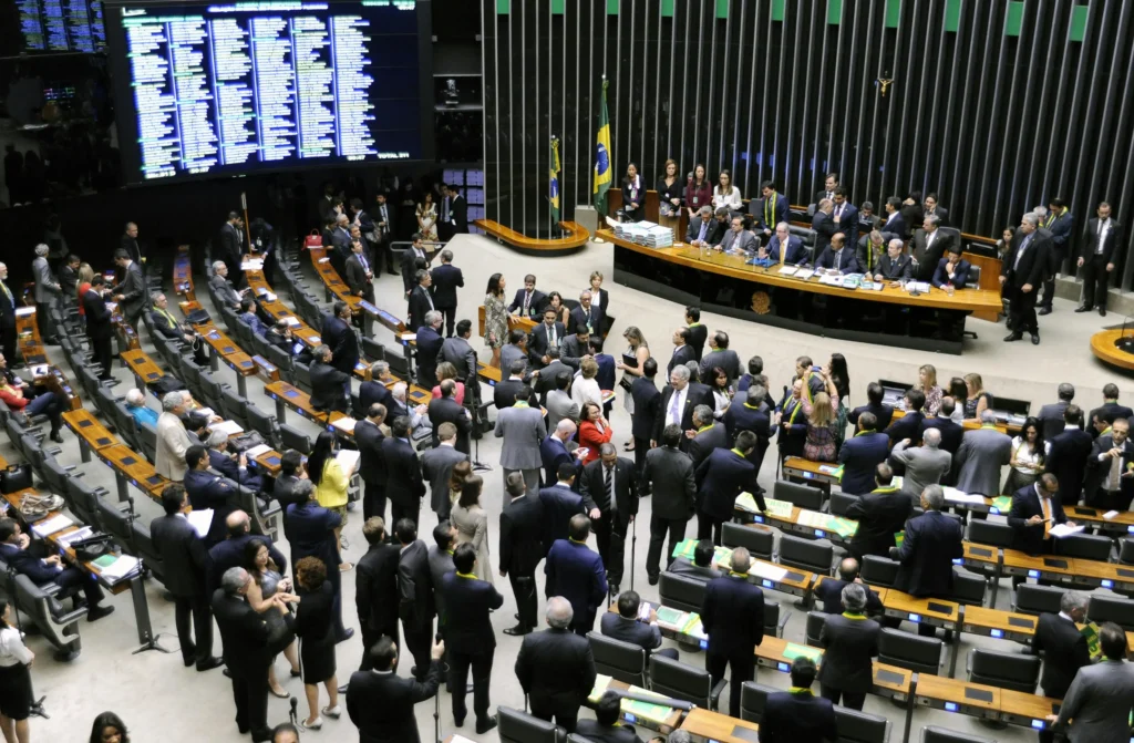 Governo quer acabar com a antecipação do FGTS