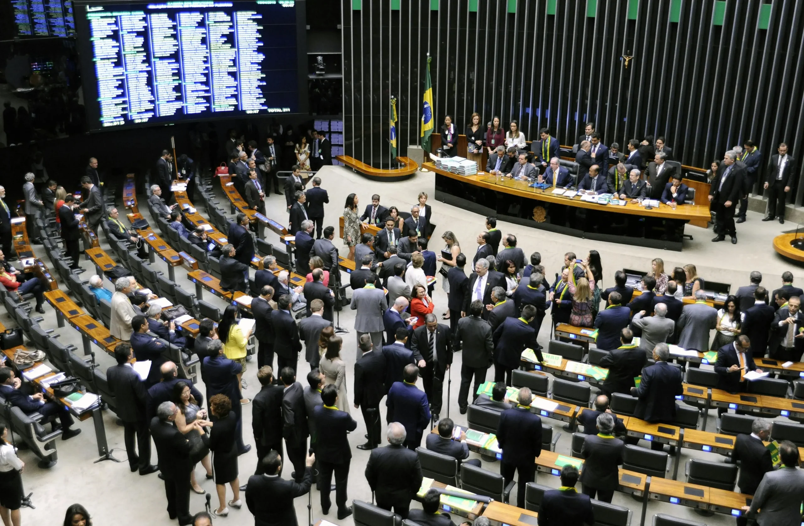 Governo quer acabar com a antecipação do FGTS