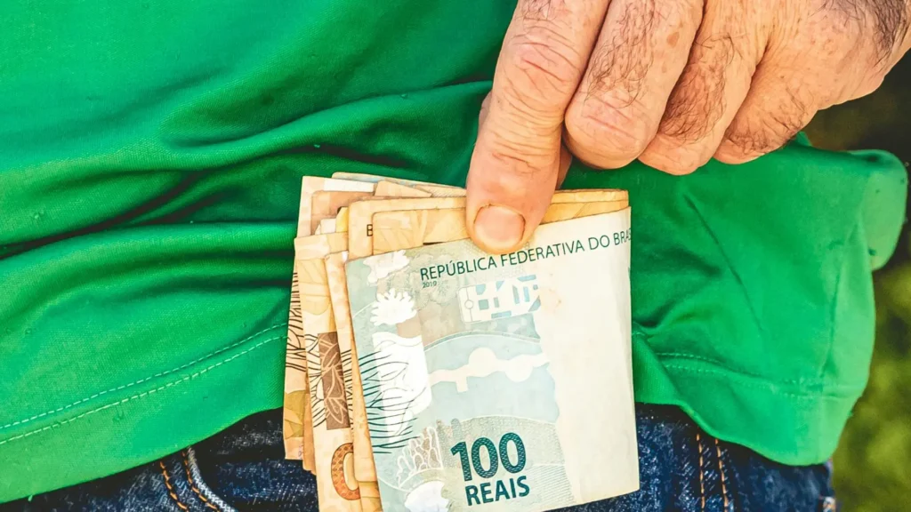Traga o seu empréstimo para Facta Financeira e saia com troco!