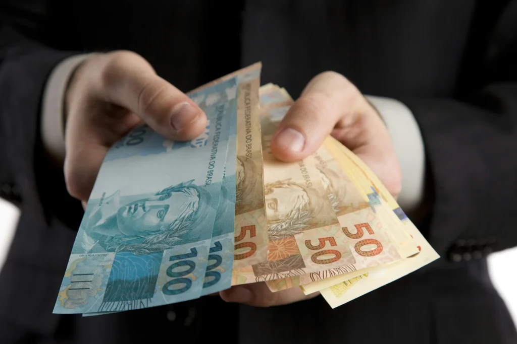 Trabalhadores negativados podem solicitar empréstimos?