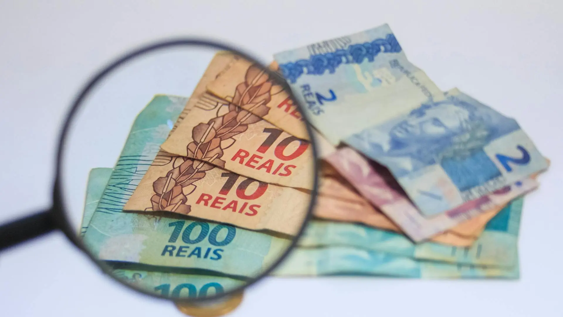 Empréstimo ou financiamento qual é melhor?