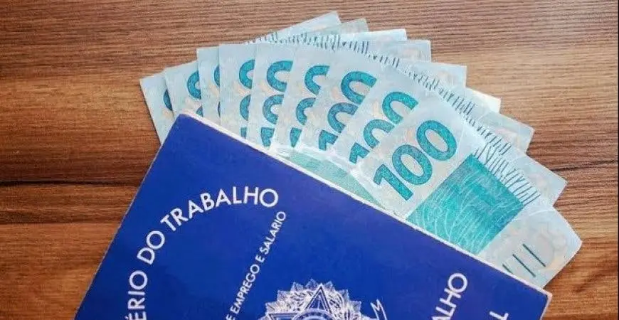Salário mínimo deve ficar abaixo da inflação em 2022