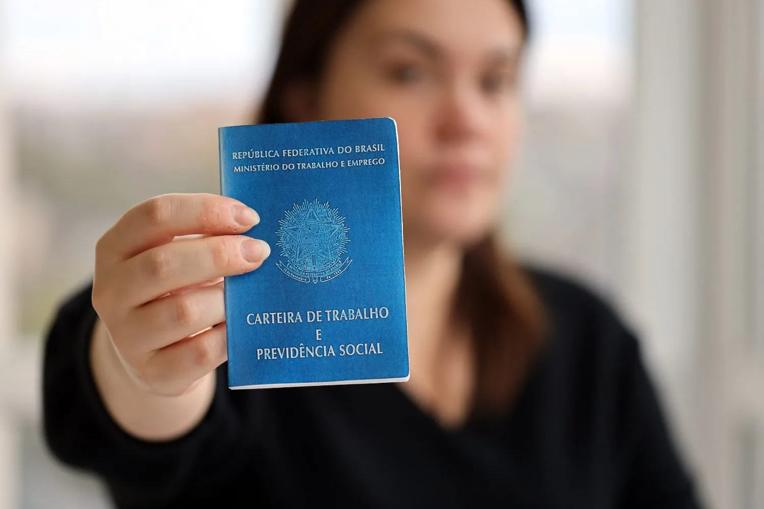 Como Usar a Antecipação do FGTS Sem Comprometer Seu Futuro Financeiro